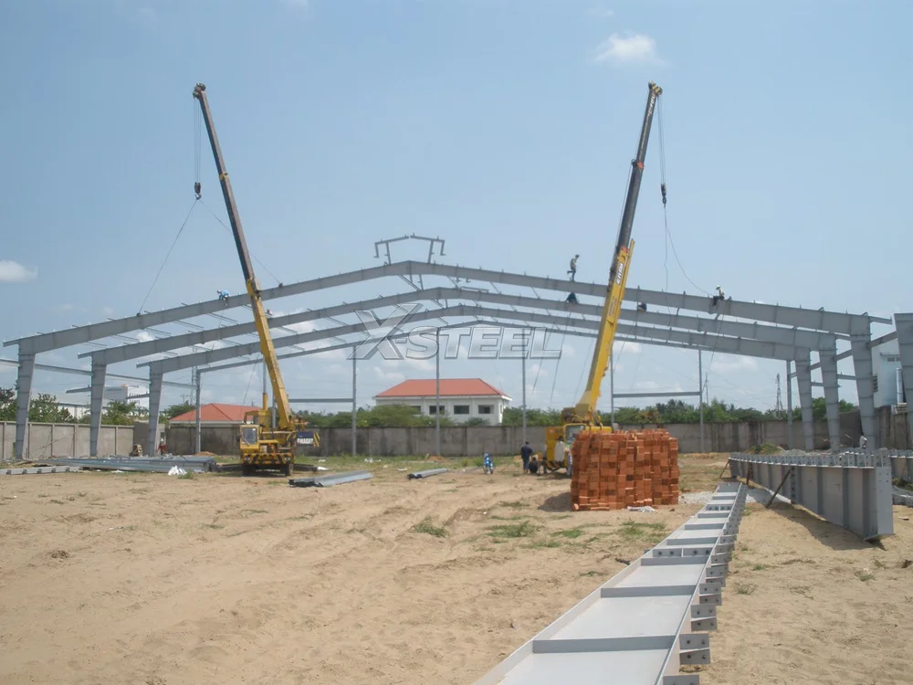4. Thi Công Cuốn Chiếu Gian Khóa Cứng Đến Hạng Mục Lợp Tôn
